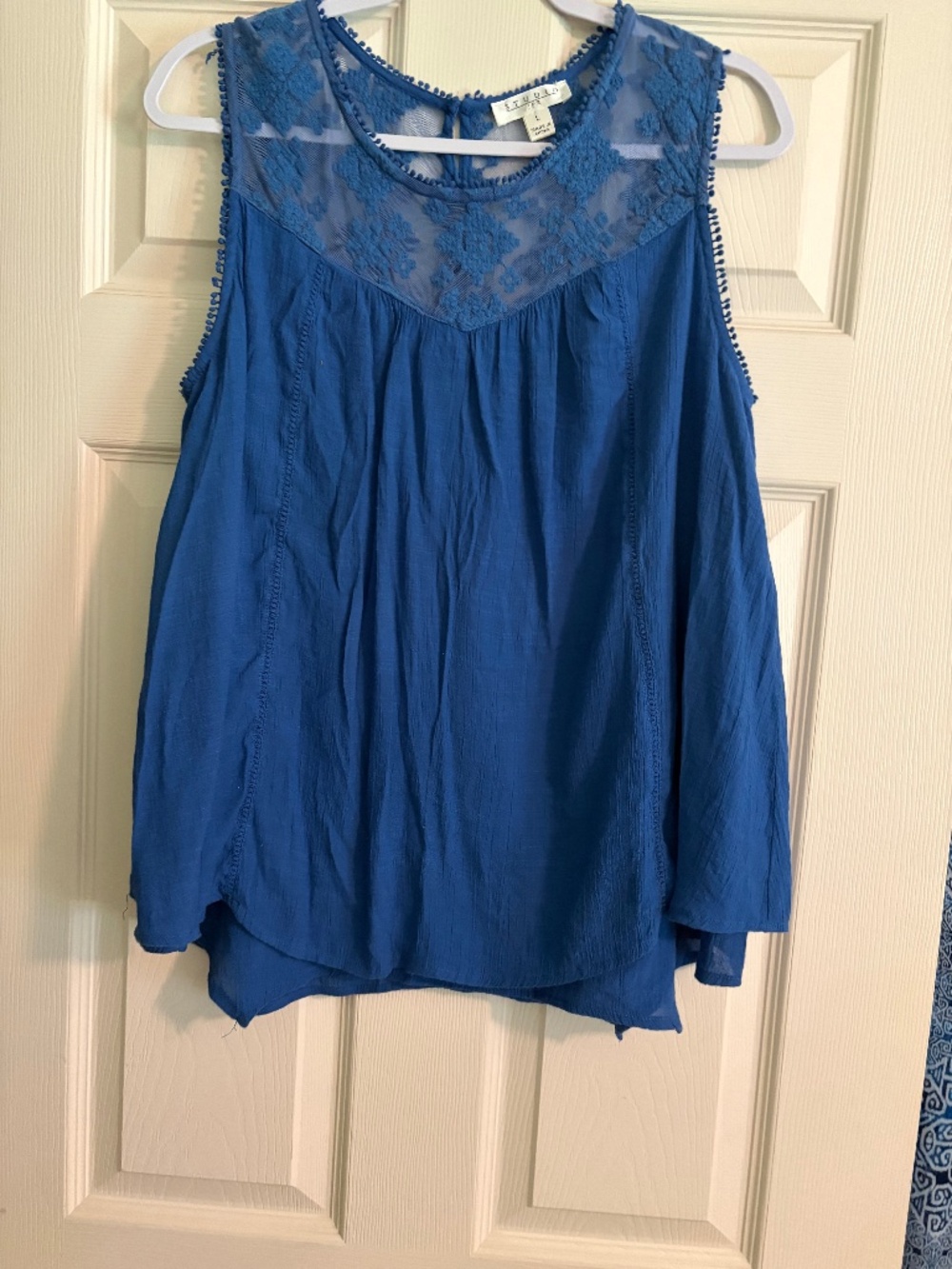 Sleeveless top